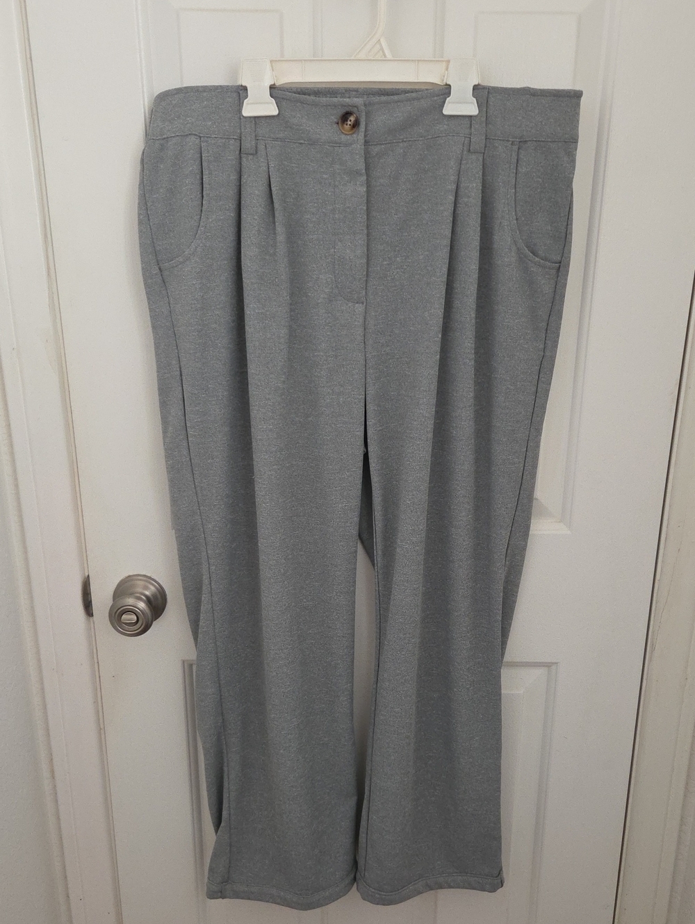 HALARA Wide-Leg Women’s Pants in Heather Gray
